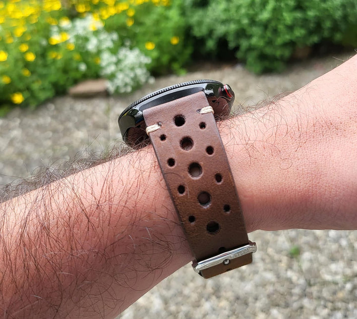 RIOS1931 Rallye Vintage Rindsleder Uhrenarmband handgemacht in Deutschland 22mm braun Mooreiche
