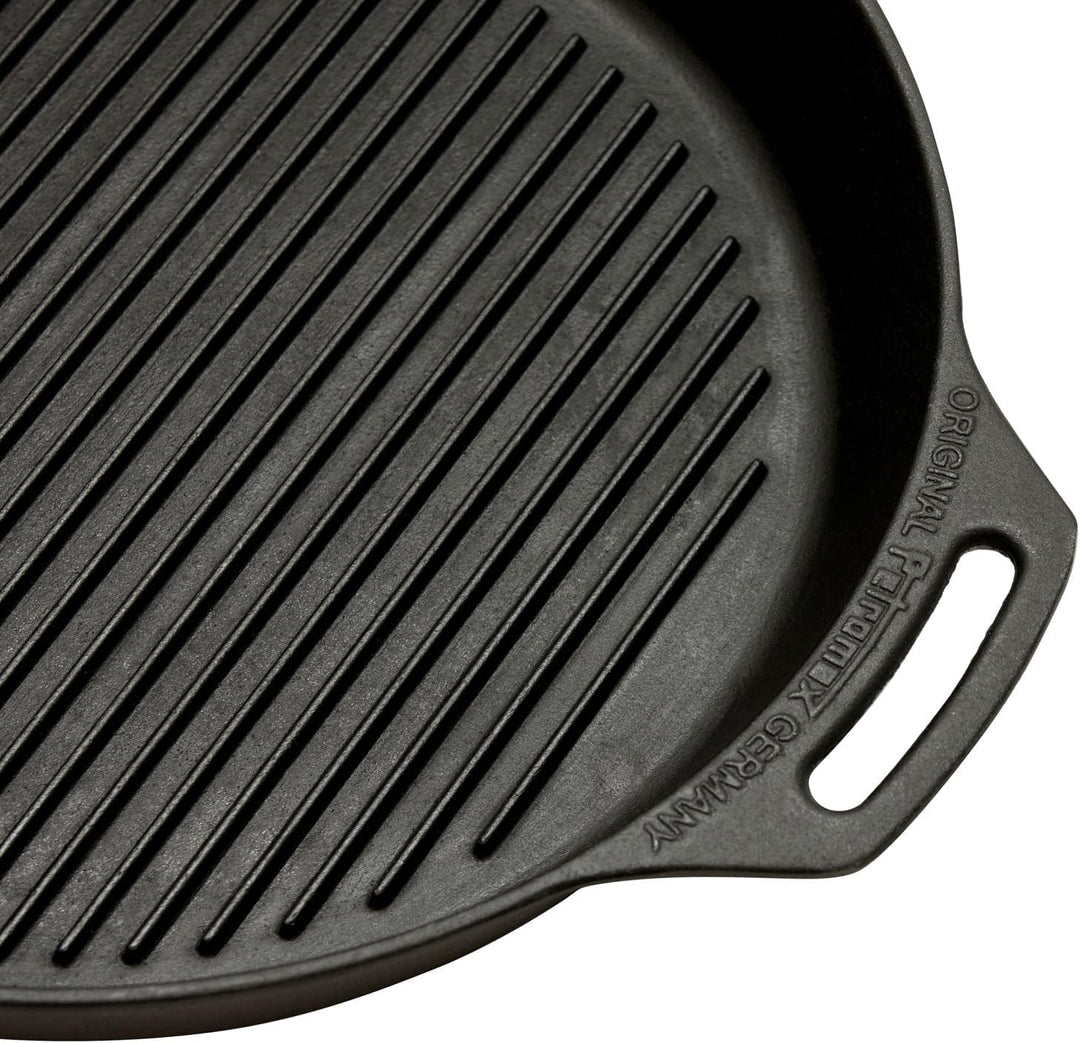 Petromax Grill-Feuerpfanne mit Stiel - Grillpfanne aus Gusseisen für alle Herdarten, Gasflamme, Back