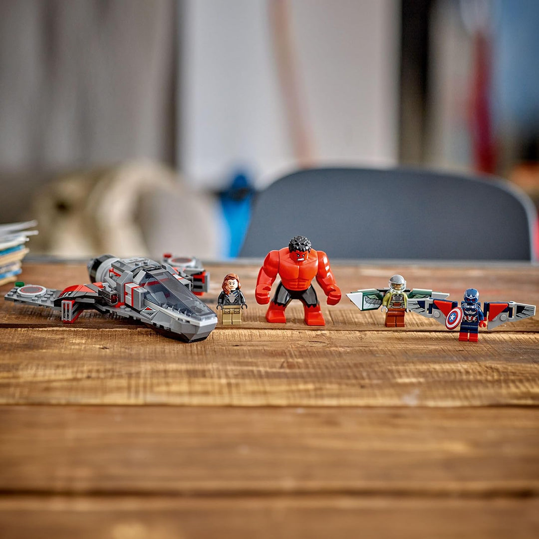 LEGO Marvel Showdown zwischen Captain America und Red Hulk, Geschenk für Kinder, Set mit baubarem Je