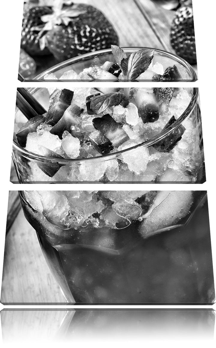 Pixxprint Leckerer Erdbeercocktail als Leinwandbild/Grösse: 3 Teilig (120x80) cm/Wandbild/Kunstdruck