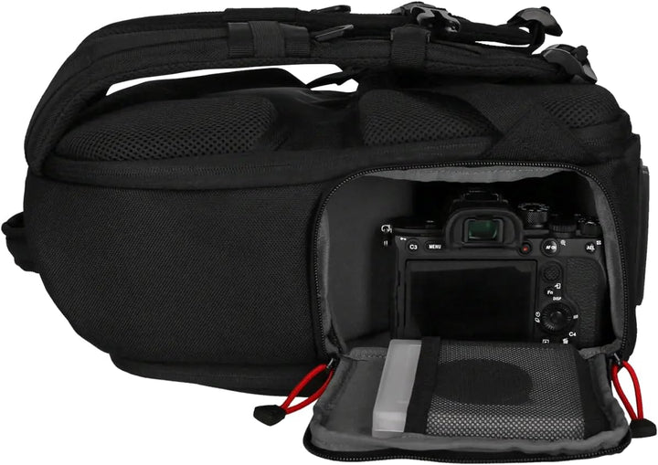 Rollei Fotoliner Ocean Mini: Kompakter Kamerarucksack in Schwarz aus 20 recycleten PET-Flaschen, Han