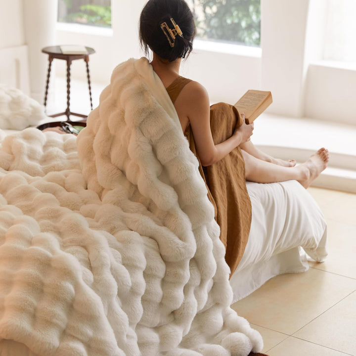 Lanqinglv Kuscheldecke Flauschig Decke 220x240 Weiss,Kaninchen Kunstfell Decke Plüsch,Wohndecke Dick