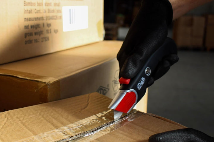 WEDO Safety Cutter Premium – Sicherheitsmesser mit automatischem Klingenrückzug, Metallgriff & Gummi