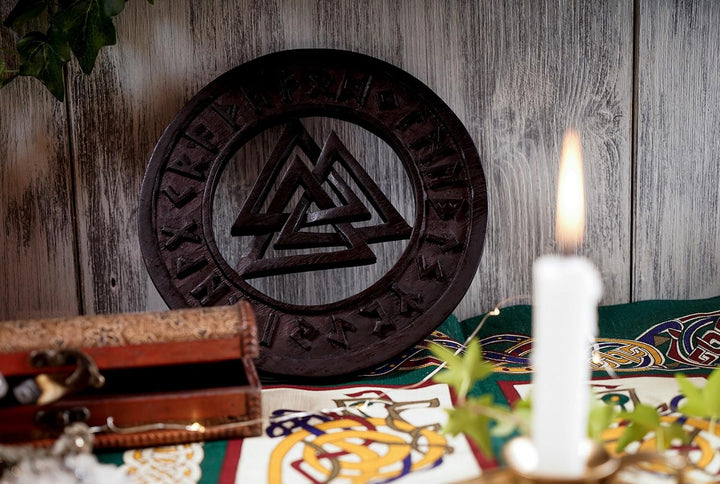 Windalf Schwarzes Vikings Holzbild VALKNUT Ø 23 cm Wotansknoten mit Runen Wikinger Wanddeko Wandreli