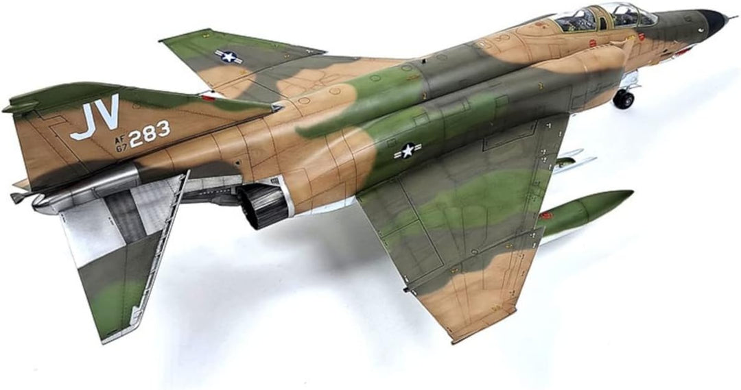 Academy 12133 1/32 USAF F-4E VIETNAM WAR