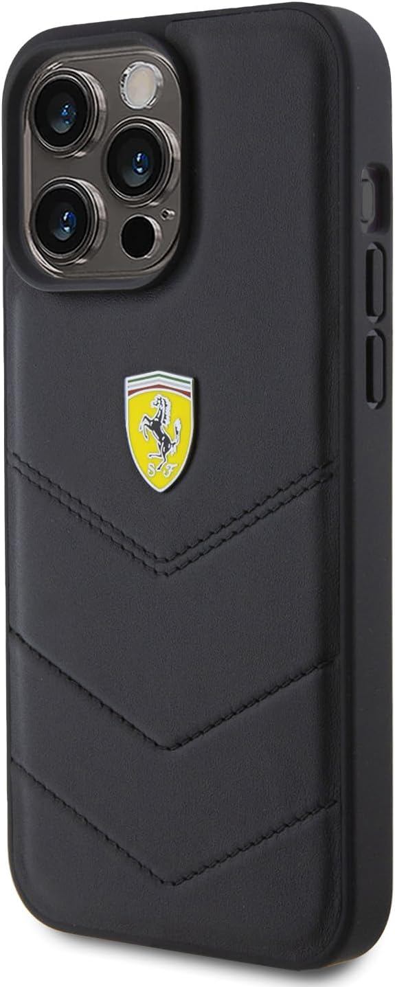 Ferrari FEHCP15XRDUK Hülle für iPhone 15 Pro Max 6.7" Schwarz hardcase Quilted Metal Logo