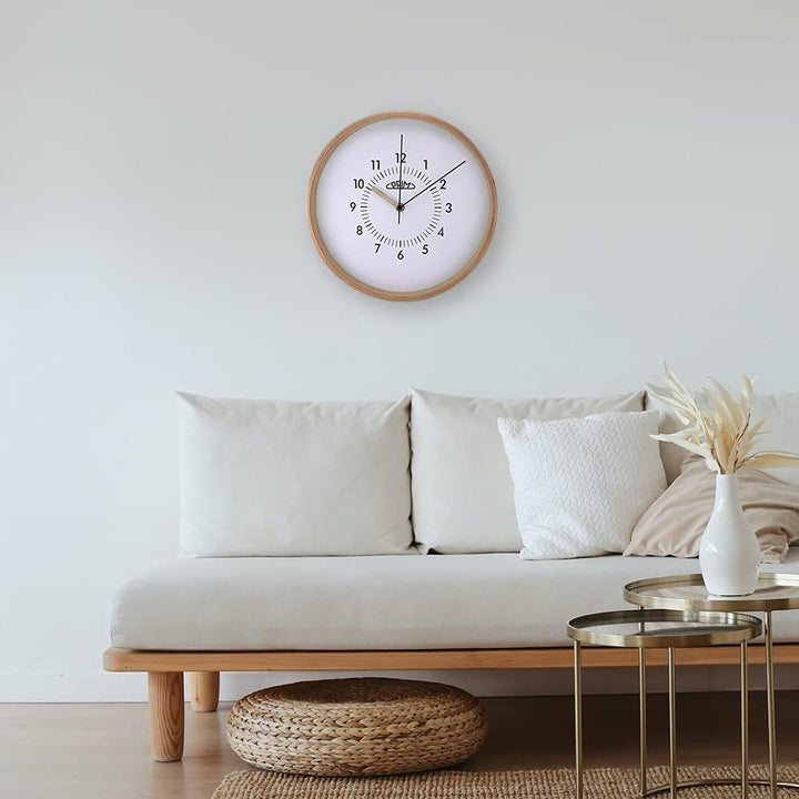 PRIM Organic Design Retrospect Wanduhr, Wood Clock, aus Holz, Zifferblatt in Weiss, die Nicht stört,