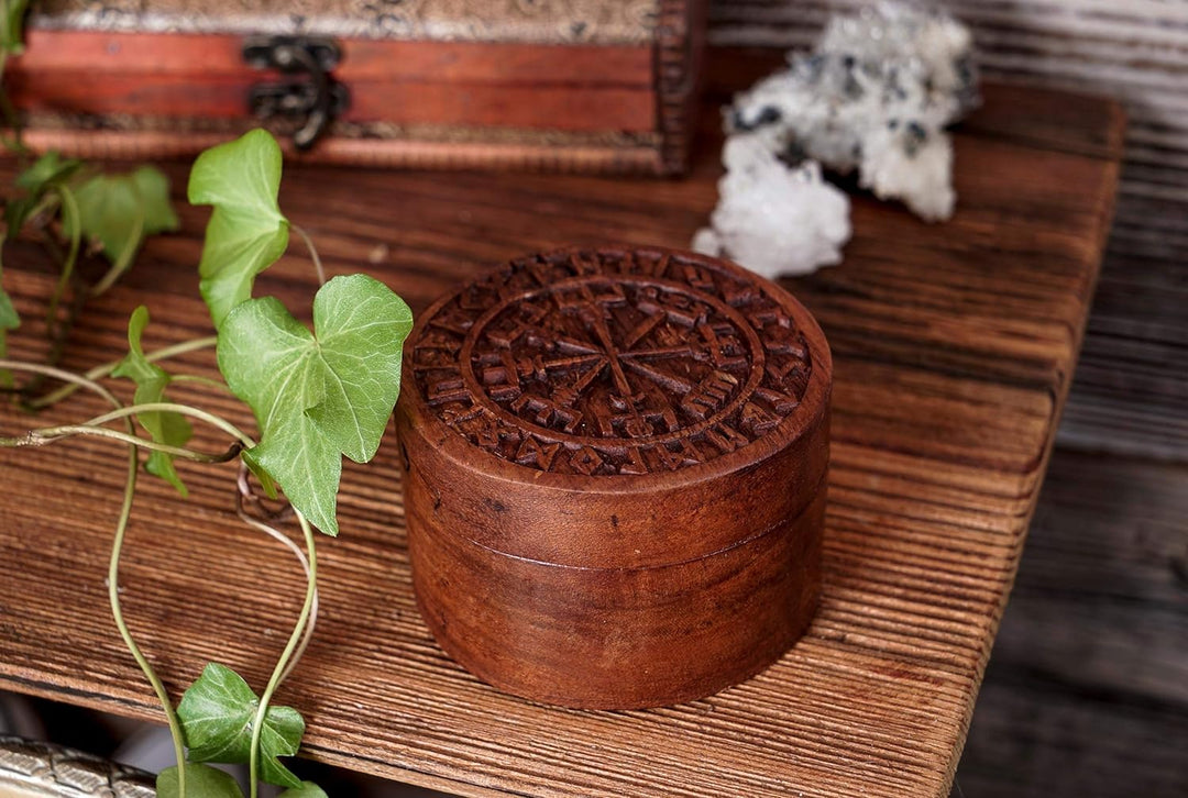 Windalf Vikings Schmuckdose COMPA Ø 9 cm Wikinger Kompass Vegvisir Schmuckschatulle Geschenkbox Hand