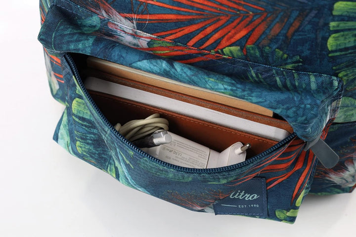 Nitro Urban Classic, Old School Daypack mit gepolstertem Laptopfach, urbaner Streetpack, Alltagsruck
