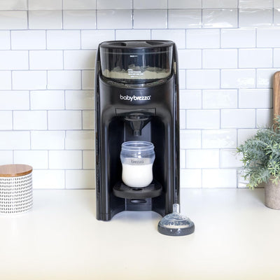 Baby Brezza - Formula Pro Advanced - automatischer Flaschenzubereiter - dosiert und mischt heisses W