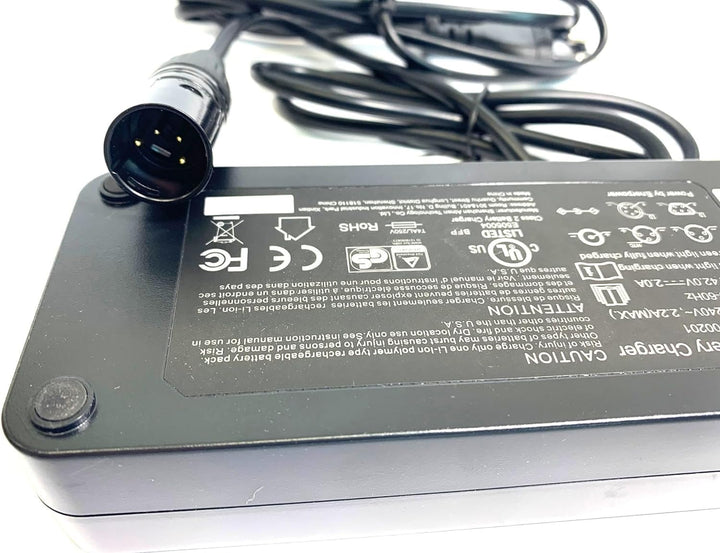 Enerpower Li-Ion Ladegerät 42V für Raleigh Leeds Dover Stoker Impulse System mit Akku 36V-37V XLR-4