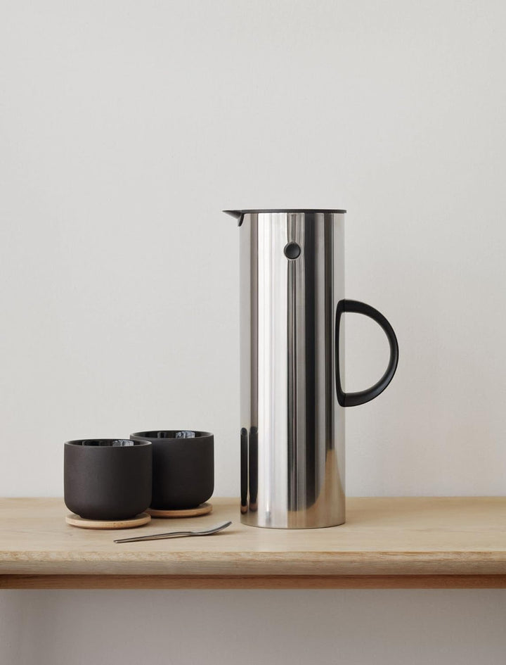 Stelton EM77 Isolierkanne, Kaffeekanne aus Kunststoff, Steel, 1 liter