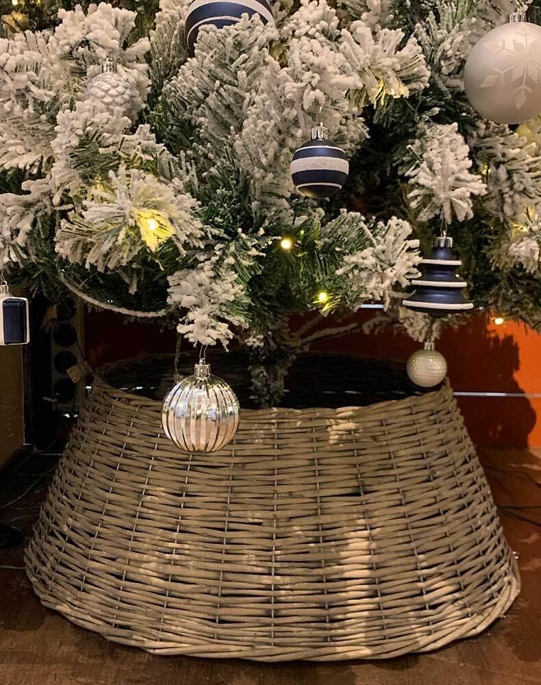 zeitzone Abdeckung für Christbaumständer Weide Grau Weihnachtsbaumständerhülle Ø 56cm