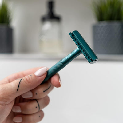 ANYMALE® Plastikfreier Rasierhobel Azure Edition - Set mit Ständer und 5 ASTRA Klingen - Nassrasiere