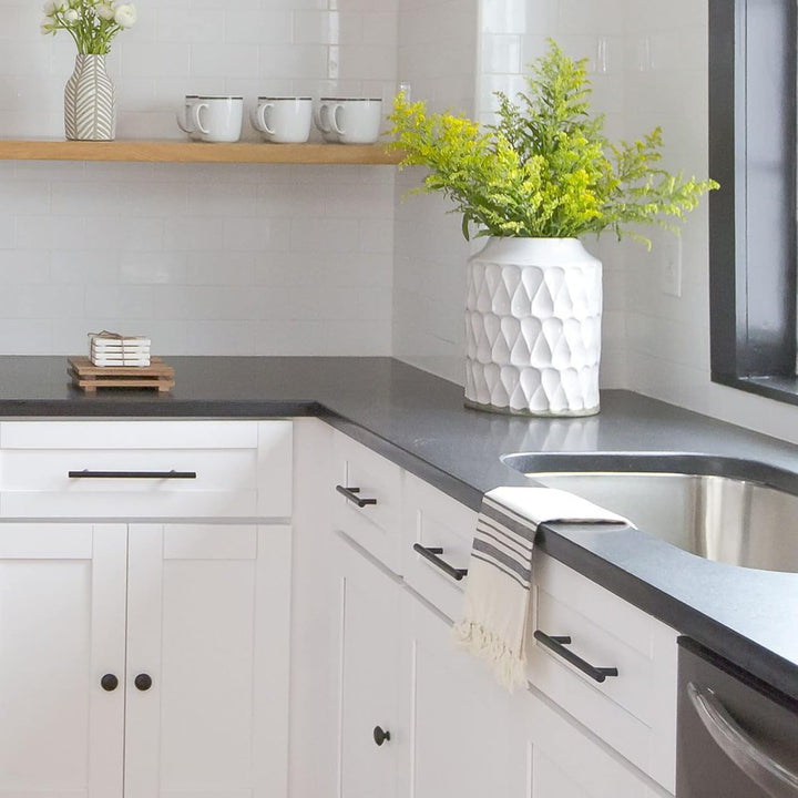 KoKoBin 15 Stück Edelstahl schwarz Schrankgriffe Möbelgriffe 96mm Lochabstand Schubladen Griffe Zink