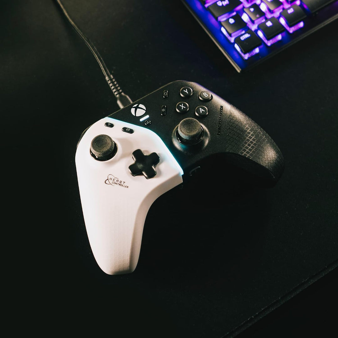 Thrustmaster HEART CONTROLLER, Hall-Effekt-Gamepad mit H.E.A.R.T.-Anti-Drift-Technologie für Xbox Se