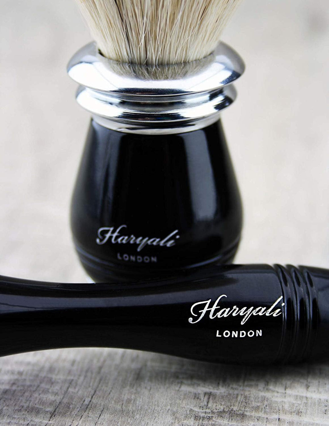 Haryali London Black Herren-Rasierset mit 5-Kant-Rasiermesser, Rasierpinsel, Alaunstift und Rasierst