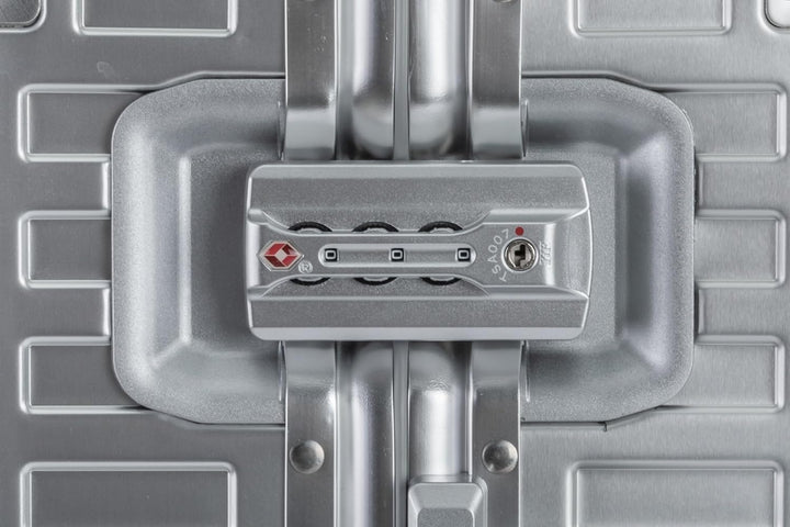Travelhouse 100% Aluminium Handgepäck Koffer Tokyo 55cm- Mit 2X TSA und 4 Silent Move Doppelrollen V