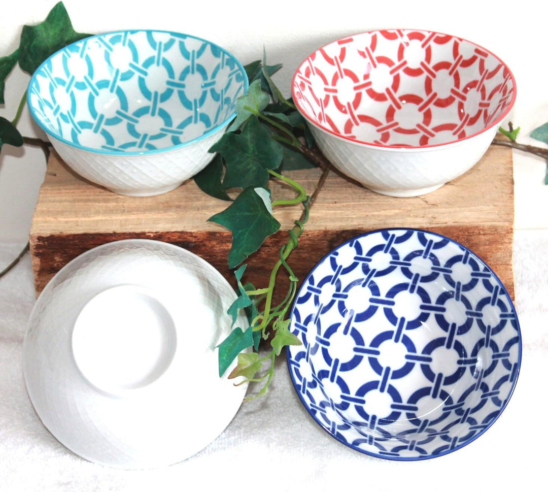 Japanische Teeschalen 4-er Set Porzellan, Retro Design Blumen, Nr. 052