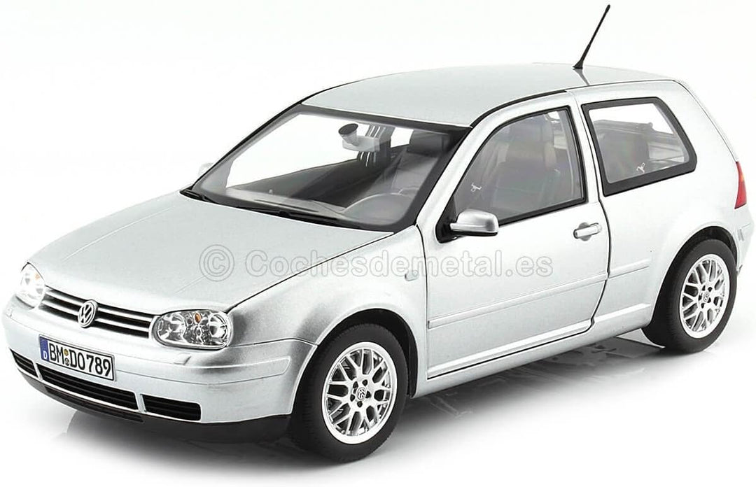 Norev NV188570 1:18 VW Golf GTI 1998 Silber Volkswagen Sammelmodell Multi