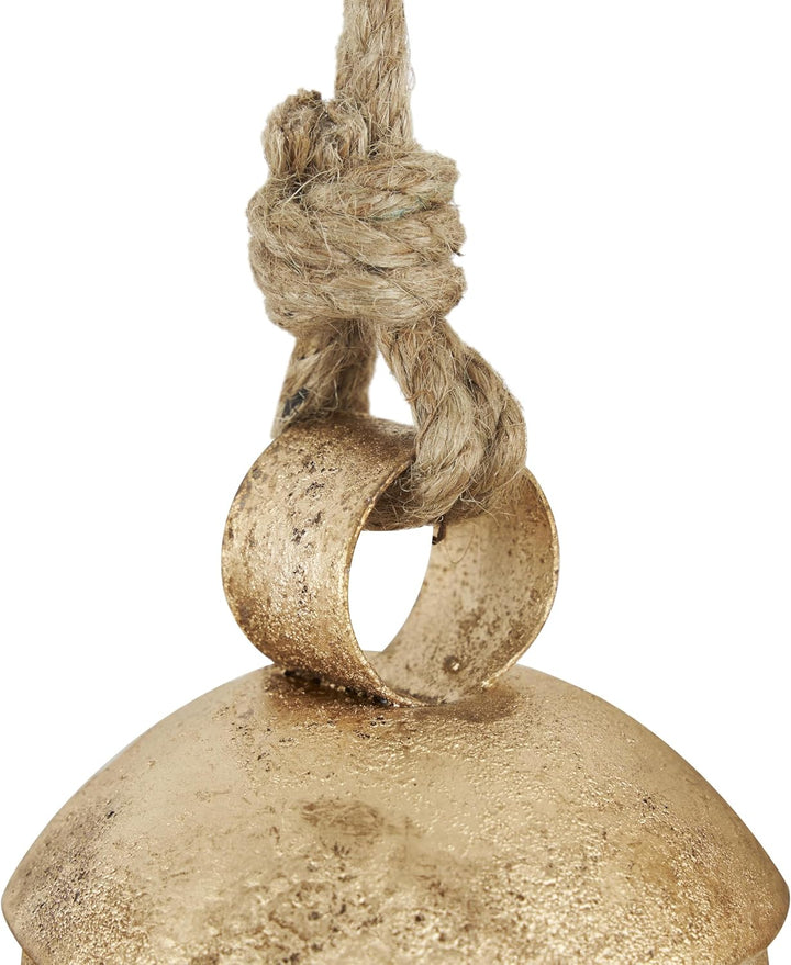 Deco 79 Dekorative Kuhglocken im tibetischen Stil aus Metall mit Jute-Hängeseil, 3er-Set, 25,4 cm, 2