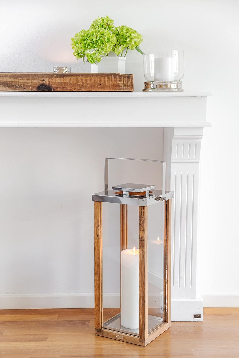 EDZARD Laterne Miami, aus Holz und Edelstahl, Höhe 60 cm, Windlicht mit Henkel