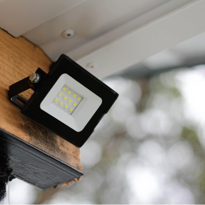 Noxion Led-Scheinwerfer Beamy G3 50W 5500lm 110D - 830 Warmweiss | IP65 - Bewegungs- Und Lichtsensor