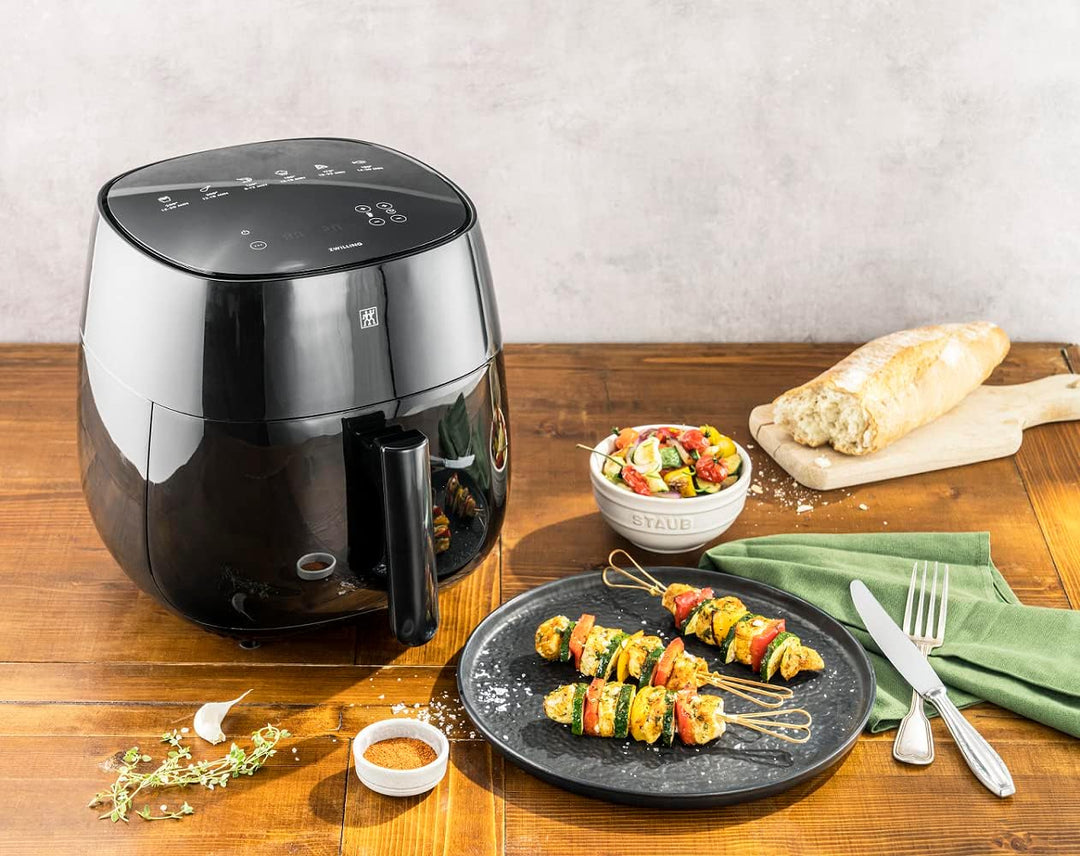 ZWILLING Air Fryer / Heissluftfritteuse, 4 L, 6 Programme, 1.400 Watt, Frittieren, Garen und Backen