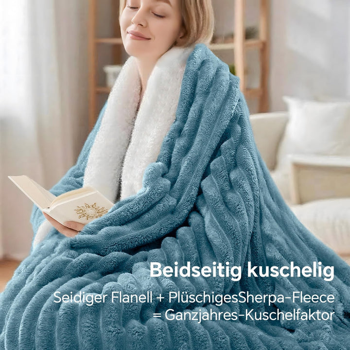 BEDELITE warme Decke Sherpa Kuscheldecke Flauschig Hellblau 150x200 | dicke Deko Fleecedecke, Cord Ü