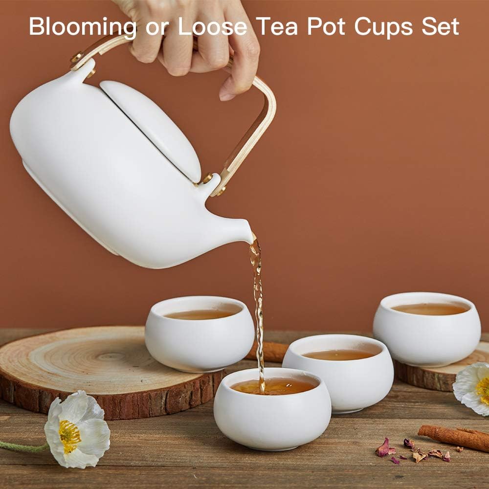 ZENS Teeservice mit Sieb, 800ml Holzgriff Matt Japanische Teekanne Keramik Weiss mit 4 Tassen und Ra