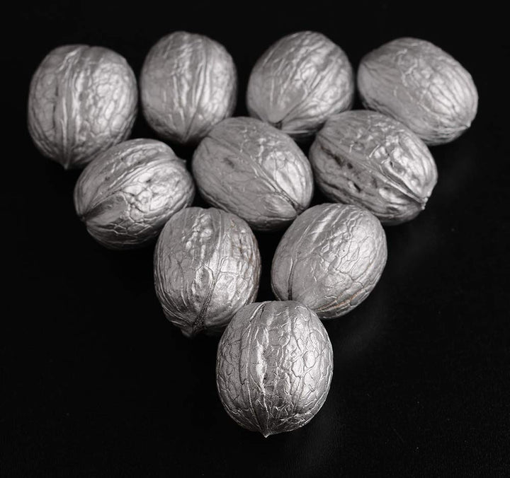 klamottenstore Zapfen & Walnüsse veredelt Dekoration Gold, Silber, Kupfer Effekt (E - Silber, Nüsse)