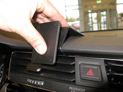 Brodit 855162 ProClip Halterung für Volkswagen Touran 16, Schwarz