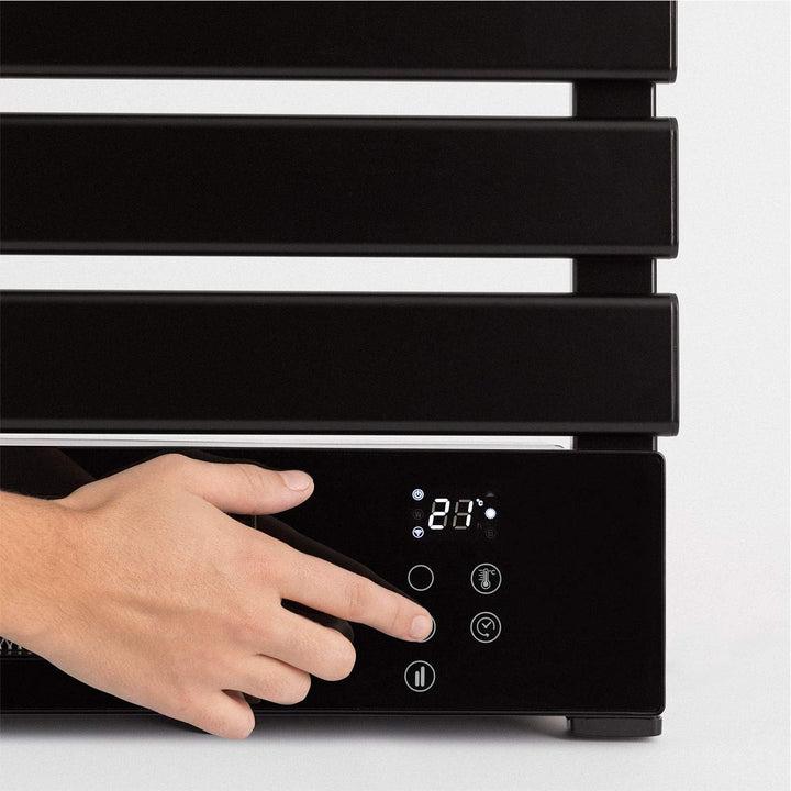 CREATE / WARM Towel PRO + Stange/Badheizkörper Schwarz mit Heizstrahler, Fernbedienung und mit Ablag