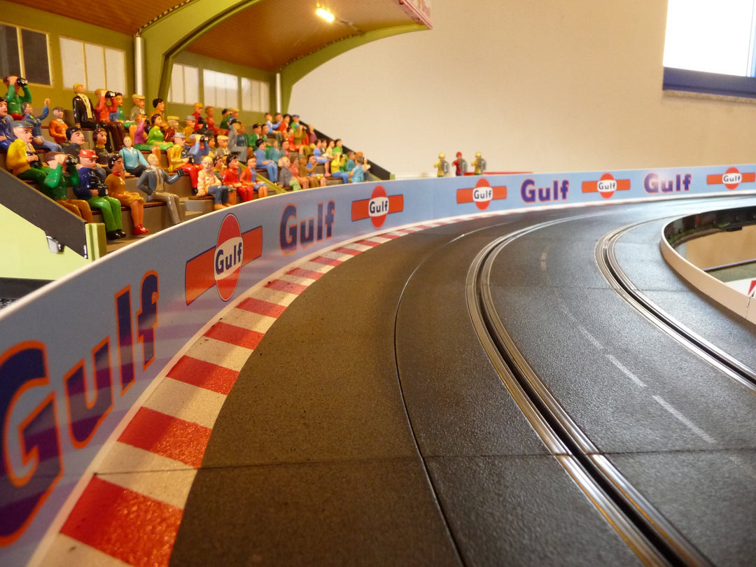 Generisch Slotcar LEITPLANKEN Bande 6cm x 200cm mit Aufkleber für Carrera DIGITAL