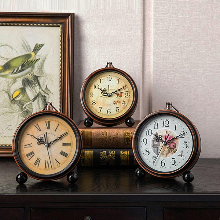 Europäische Retro Tischuhr Desktop Vintage Wecker Metall Ornamente Pendeluhr Home Wohnzimmer Schreib