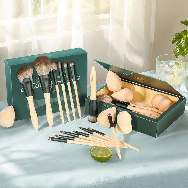 DUcare Make up Pinsel Set 14 Stücke mit 3 Make up Schwämmen und Kosmetiktasche – Limetten-Serie Prem