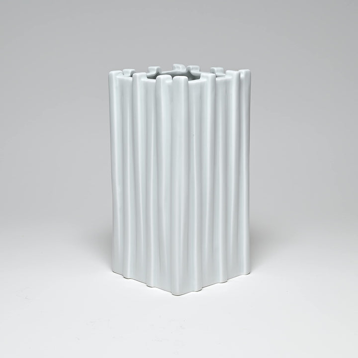 archbase.design - Vase Stem - Made in Germany - Handarbeit - deutsches Hartporzellan