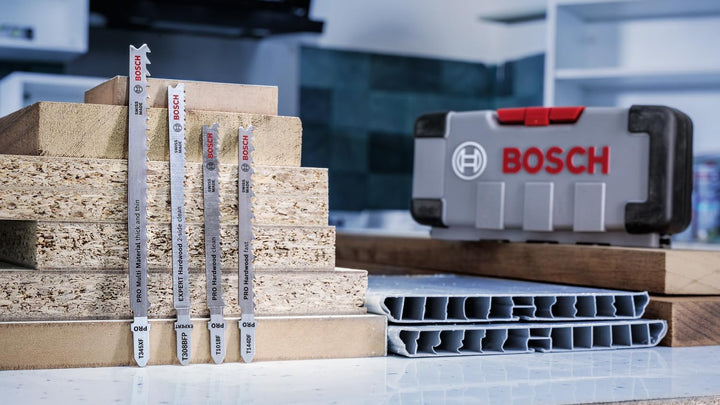 Bosch 30x PRO Wood and Metal Stichsägeblatt Set für Küchenbauer, 30-tlg. (für Küchenarbeitsplatte, H