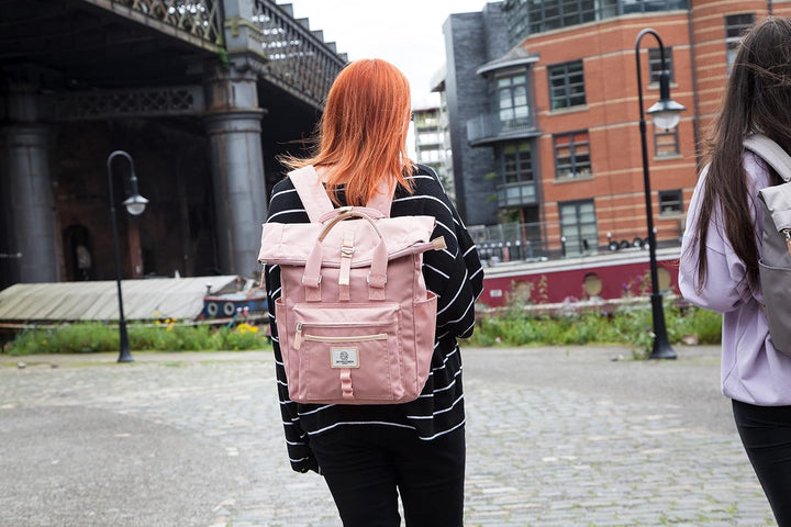 SEVENTEEN LONDON – Moderner und stilvoller ‘Canary Wharf’ Rucksack mit einem klassischen gefalteten