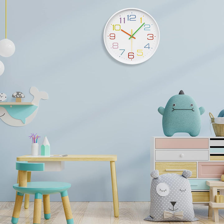 ACCSHINE Kinder Wanduhr ohne Tickgeräusche 30cm Bunt Zahlen Modern Quartz Lautlos Wanduhren Batterie