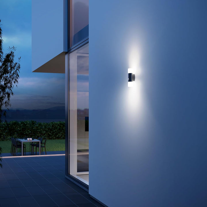 Steinel LED Aussenleuchte L 910 S anthrazit, Wandleuchte mit 180° Infrarot Bewegungsmelder, 12m Reic