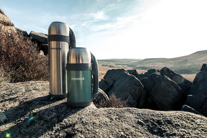 Pioneer Outdoor-Isolierflasche aus Hochwertigem Edelstahl mit Griff und Tasse 1,2 L Doppelwandig Aus