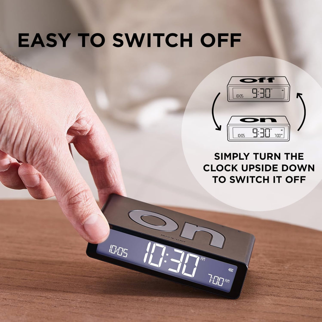 Lexon Flip Classic Morgenwecker, beleuchtet, wendbar mit Seiten on Off und Snooze-Funktion, mit LCD-