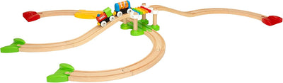 BRIO World 33727 Mein erstes Bahn Spiel Set - Zug mit Waggon, Schienen & Hängebrücke für Kleinkinder