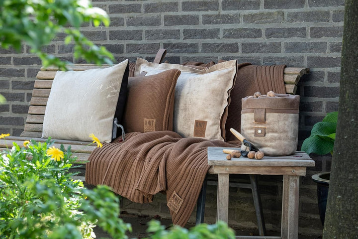 KNIT FACTORY - James Sofakissen - Industrial Vintage Look - Mit Kissenfüllung – Kunstleder Dekokisse