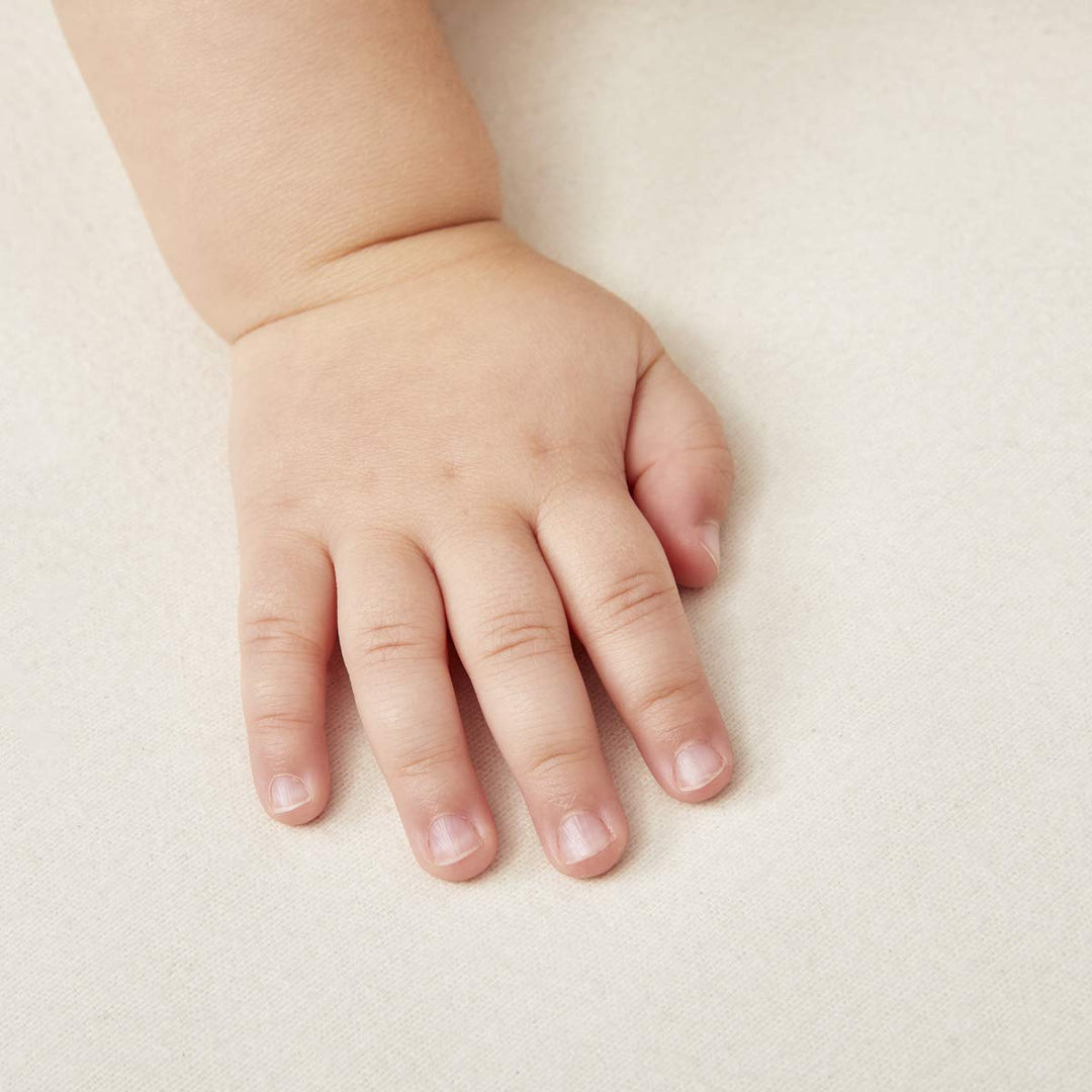 The Little Green Sheep Baby Matratzenschoner, Bio Baumwolle, Weiche & Saugfähige Matratzenauflage, A