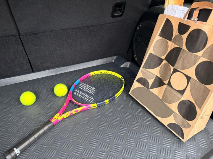 Universal Kofferraummatte 120 x 120 cm für VW Caddy Maxi & ähnliche Fahrzeuge