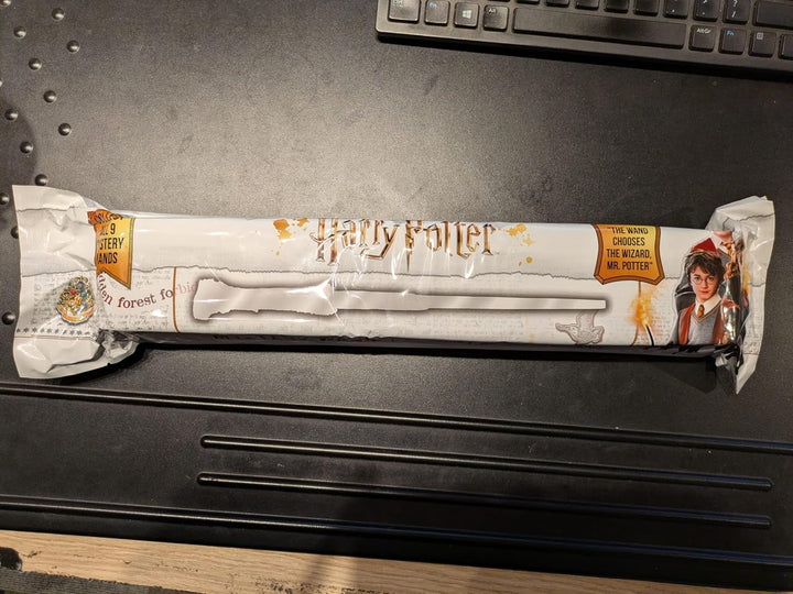 WB 1290 Harry Potter Geheimer Zauberstab - enthält 1 von 9 - Sammlerstück Zauberstäbe, Multi, Multi