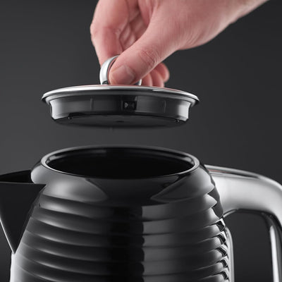 Russell Hobbs Wasserkocher [1,7l, 2400W] Inspire Schwarz mit hochwertiger Hochglanz-Struktur (Schnel