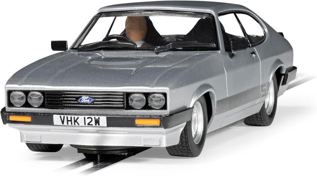 Scalextric C4642 The Professionals Capri Twin Pack Slot Car Racing, Silber/Gold
